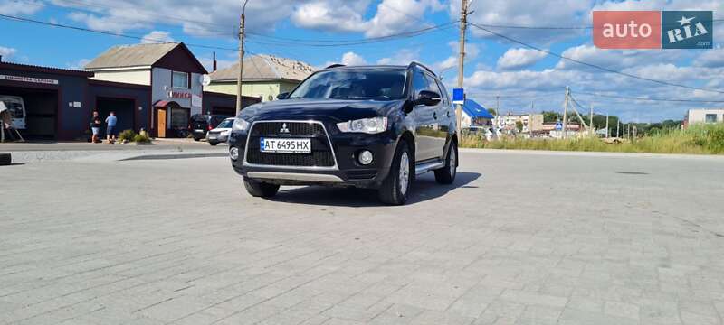 Mitsubishi Outlander 2012
