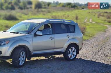 Внедорожник / Кроссовер Mitsubishi Outlander 2008 в 