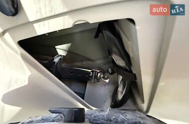 Внедорожник / Кроссовер Mitsubishi Outlander 2010 в 