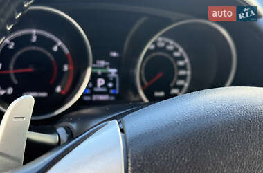 Внедорожник / Кроссовер Mitsubishi Outlander 2010 в 