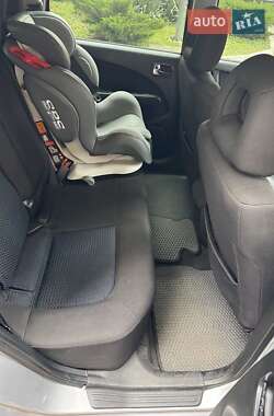 Внедорожник / Кроссовер Mitsubishi Outlander 2009 в 