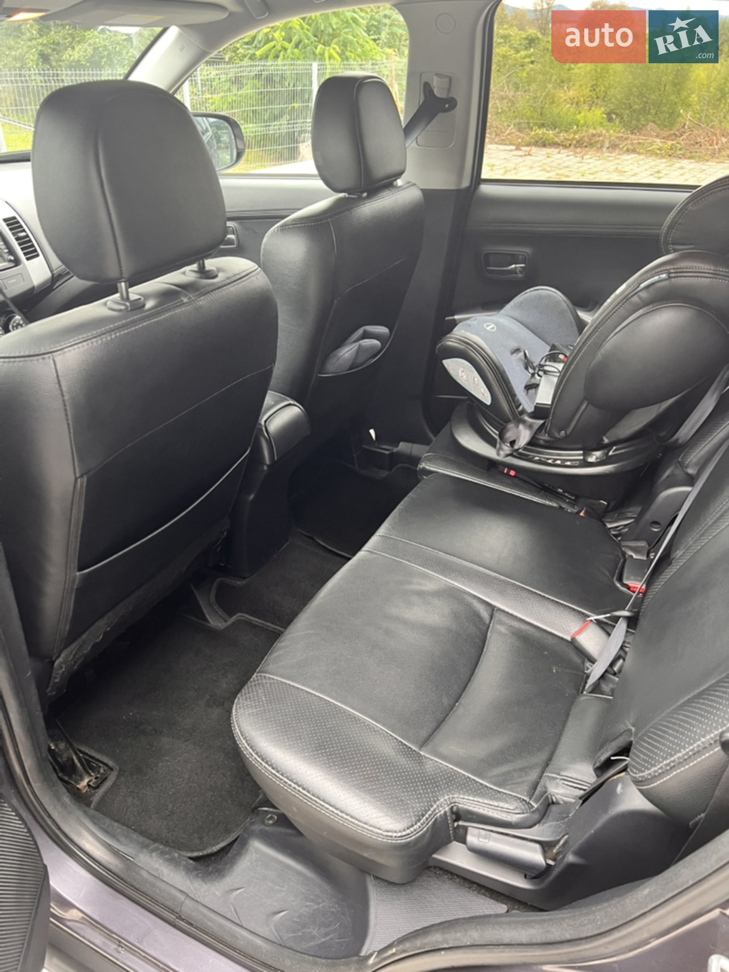2012 Mitsubishi Outlander - мініатюра 9