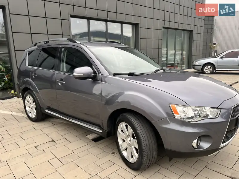 Mitsubishi Outlander
