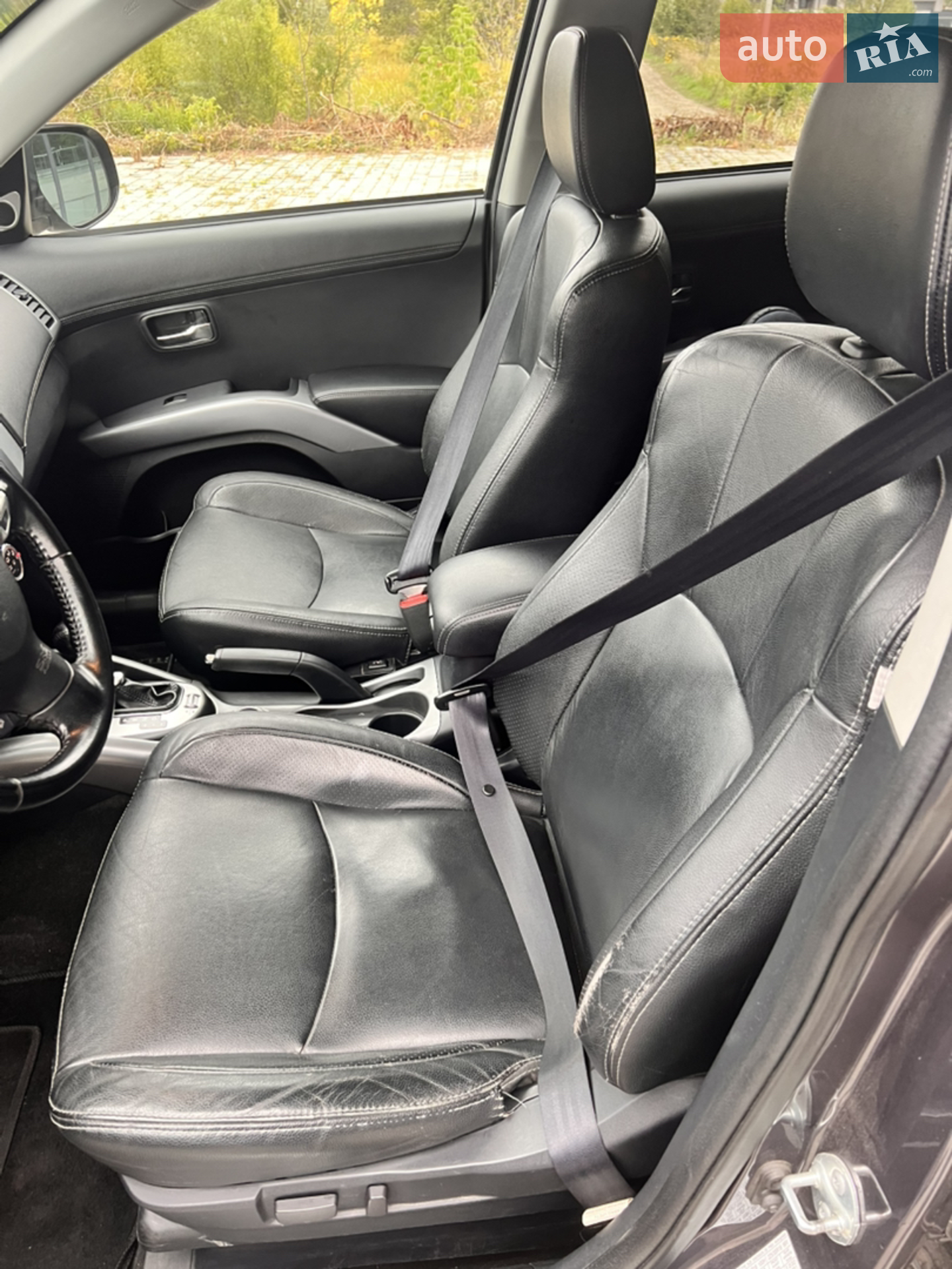 2012 Mitsubishi Outlander - мініатюра 26