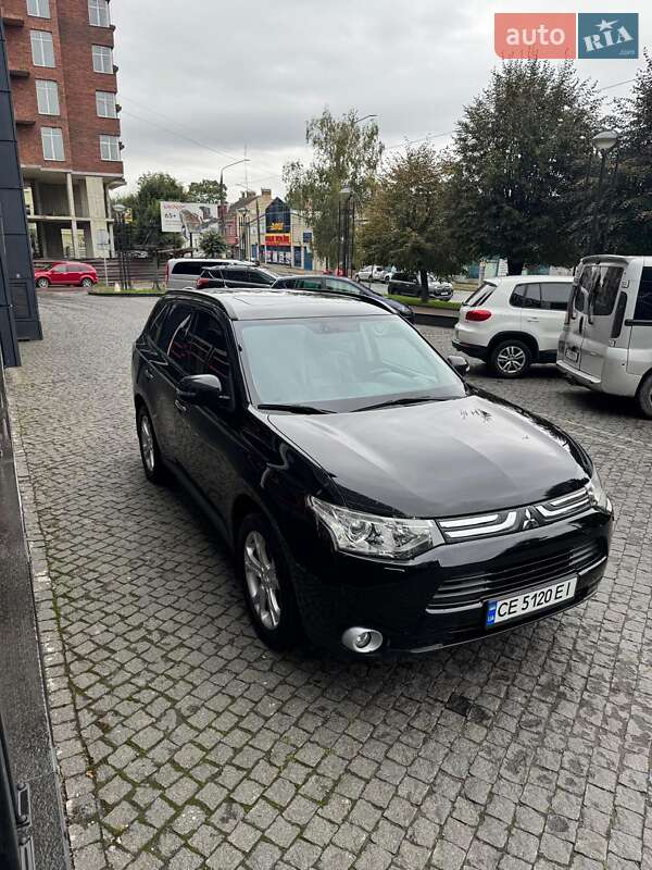 Позашляховик / Кросовер Mitsubishi Outlander 2013 в Чернівцях