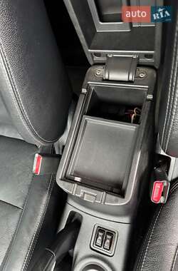 Внедорожник / Кроссовер Mitsubishi Outlander 2013 в 