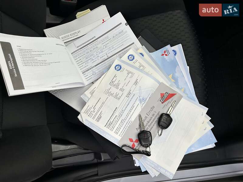 Внедорожник / Кроссовер Mitsubishi Outlander 2012 в Ровно