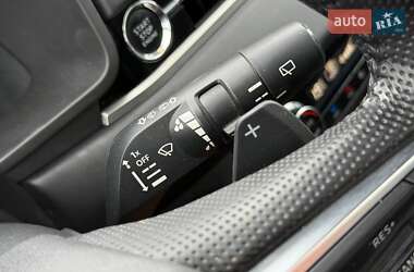 Внедорожник / Кроссовер Mitsubishi Outlander 2022 в 