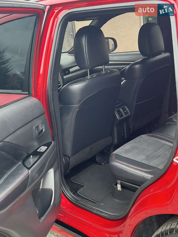 Внедорожник / Кроссовер Mitsubishi Outlander 2021 в Днепре