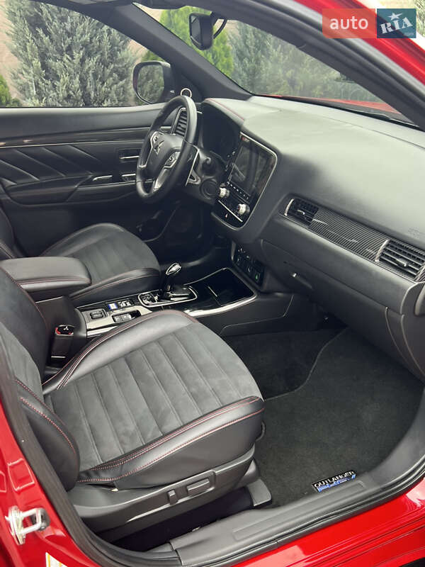 Внедорожник / Кроссовер Mitsubishi Outlander 2021 в Днепре