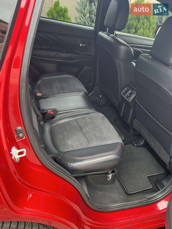 Внедорожник / Кроссовер Mitsubishi Outlander 2021 в Днепре