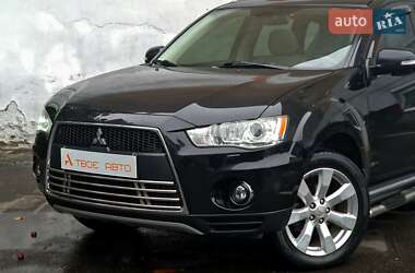 Внедорожник / Кроссовер Mitsubishi Outlander 2010 в 