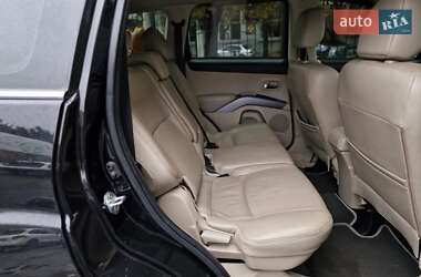 Внедорожник / Кроссовер Mitsubishi Outlander 2010 в 