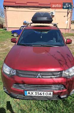 Внедорожник / Кроссовер Mitsubishi Outlander 2014 в Буче