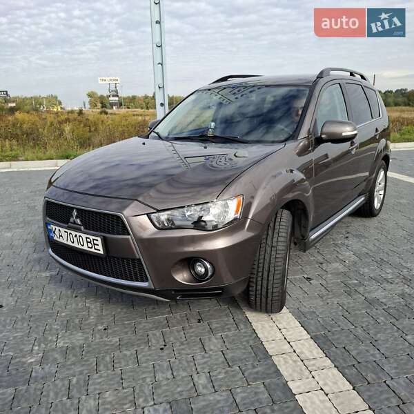 Позашляховик / Кросовер Mitsubishi Outlander 2011 в Львові фото 2 Позашляховик / Кросовер Mitsubishi Outlander 2011 в Львові