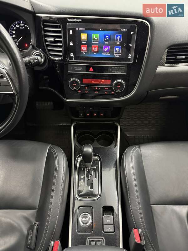 Внедорожник / Кроссовер Mitsubishi Outlander 2018 в Одессе