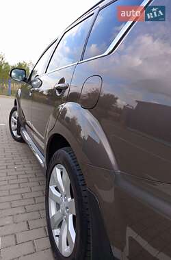 Внедорожник / Кроссовер Mitsubishi Outlander 2011 в 