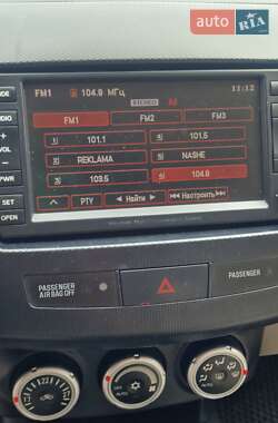 Внедорожник / Кроссовер Mitsubishi Outlander 2007 в 