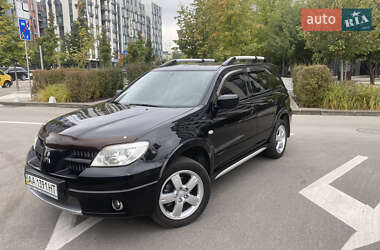Внедорожник / Кроссовер Mitsubishi Outlander 2008 в 