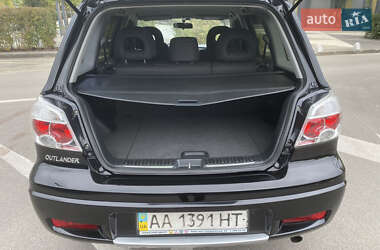 Внедорожник / Кроссовер Mitsubishi Outlander 2008 в 