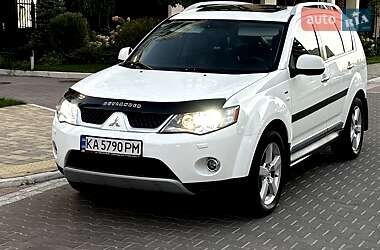 Внедорожник / Кроссовер Mitsubishi Outlander 2010 в Киеве