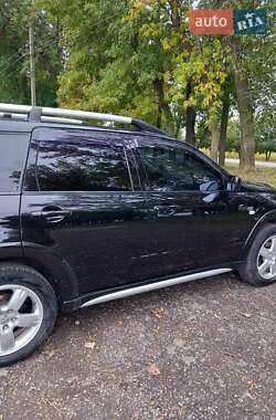 Внедорожник / Кроссовер Mitsubishi Outlander 2007 в 