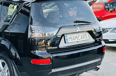 Внедорожник / Кроссовер Mitsubishi Outlander 2007 в 