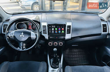 Внедорожник / Кроссовер Mitsubishi Outlander 2007 в 