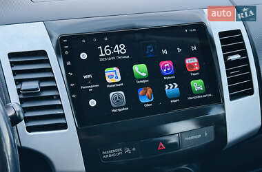 Внедорожник / Кроссовер Mitsubishi Outlander 2007 в 