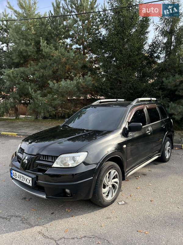 Внедорожник / Кроссовер Mitsubishi Outlander 2006 в 