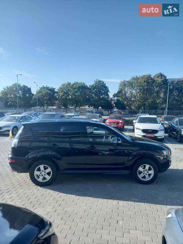 Позашляховик / Кросовер Mitsubishi Outlander 2010 в Полтаві