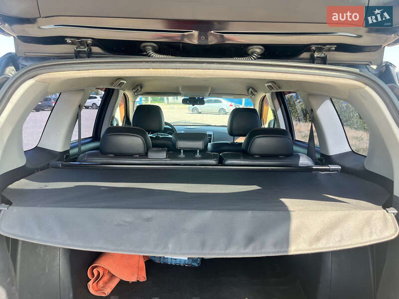 Внедорожник / Кроссовер Mitsubishi Outlander 2010 в Киеве