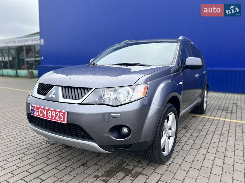 Внедорожник / Кроссовер Mitsubishi Outlander 2008 в Дубно