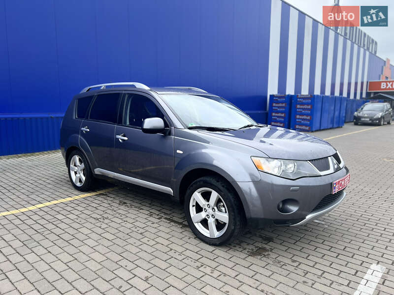 Внедорожник / Кроссовер Mitsubishi Outlander 2008 в Дубно