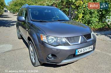 Позашляховик / Кросовер Mitsubishi Outlander 2008 в Миколаєві