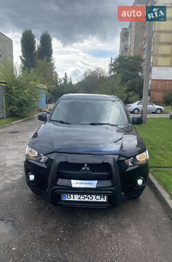 Внедорожник / Кроссовер Mitsubishi Outlander 2012 в Кременчуге