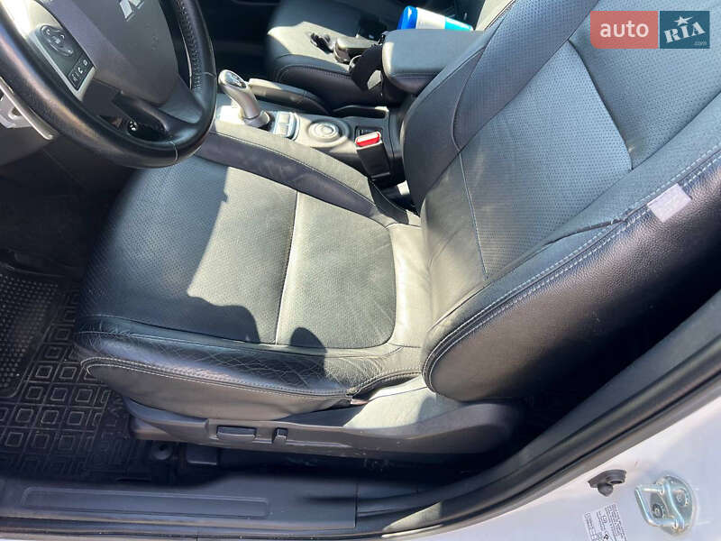 Внедорожник / Кроссовер Mitsubishi Outlander 2014 в Ивано-Франковске фото 13 Внедорожник / Кроссовер Mitsubishi Outlander 2014 в Ивано-Франковске