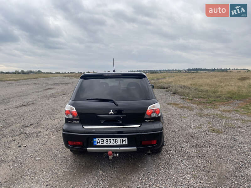Внедорожник / Кроссовер Mitsubishi Outlander 2005 в Погребище