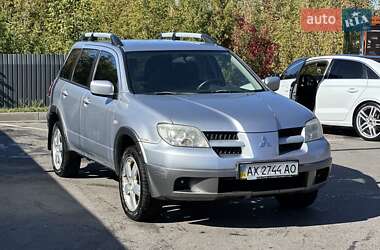 Внедорожник / Кроссовер Mitsubishi Outlander 2006 в 