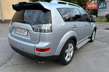 Внедорожник / Кроссовер Mitsubishi Outlander 2008 в 
