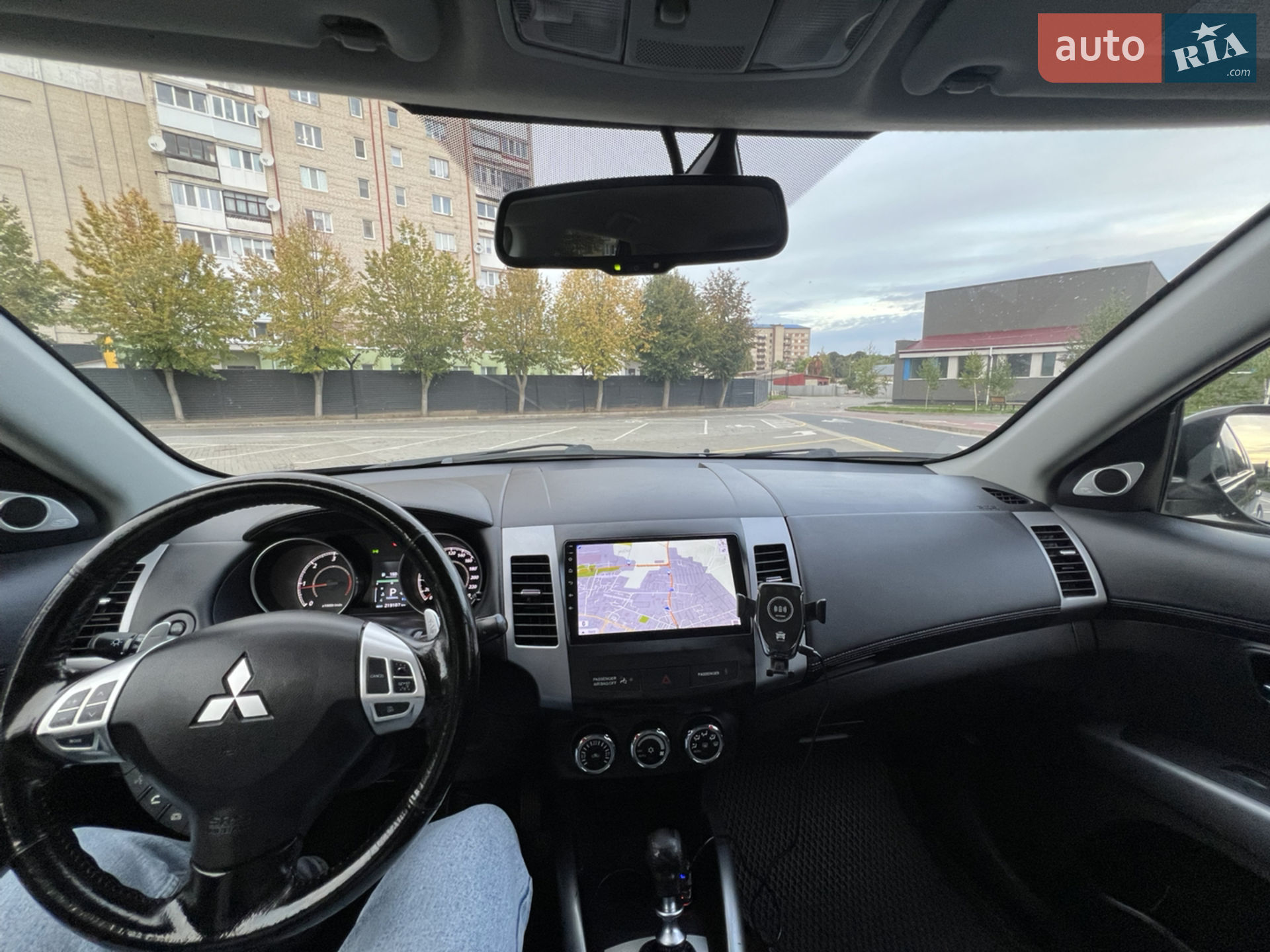 2011 Mitsubishi Outlander - мініатюра 46