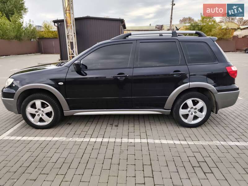 Внедорожник / Кроссовер Mitsubishi Outlander 2005 в Черкассах фото 4 Внедорожник / Кроссовер Mitsubishi Outlander 2005 в Черкассах