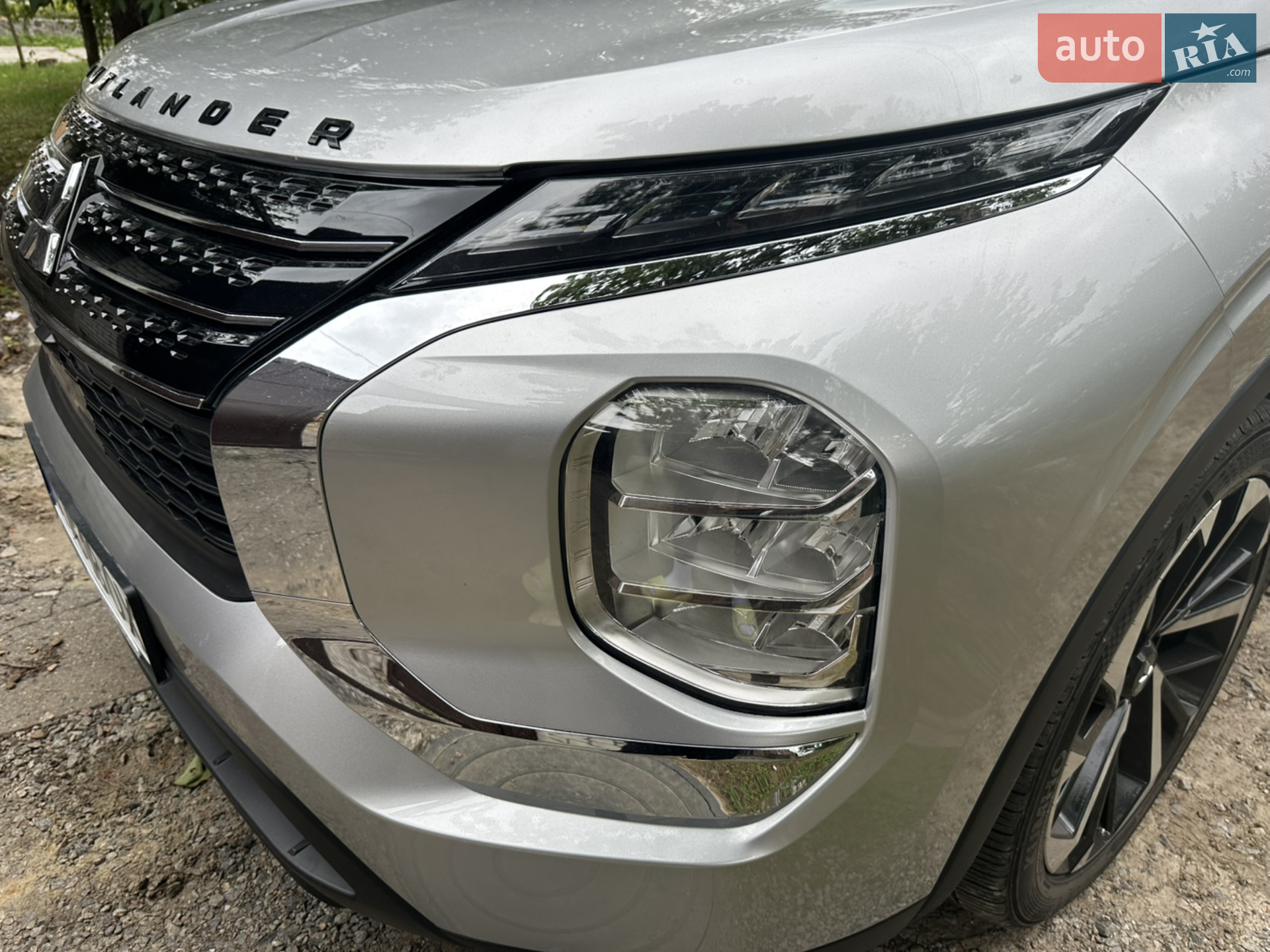 2021 Mitsubishi Outlander - мініатюра 8