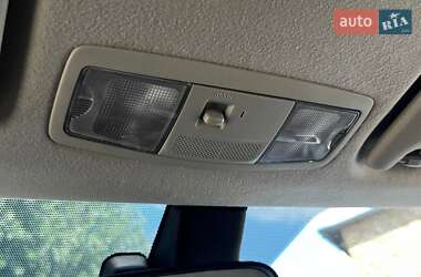 Внедорожник / Кроссовер Mitsubishi Outlander 2013 в 