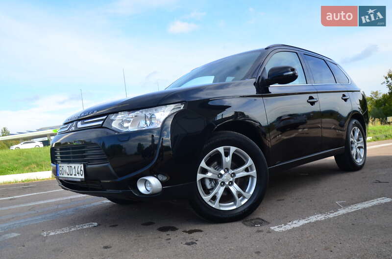 Внедорожник / Кроссовер Mitsubishi Outlander 2013 в Дрогобыче