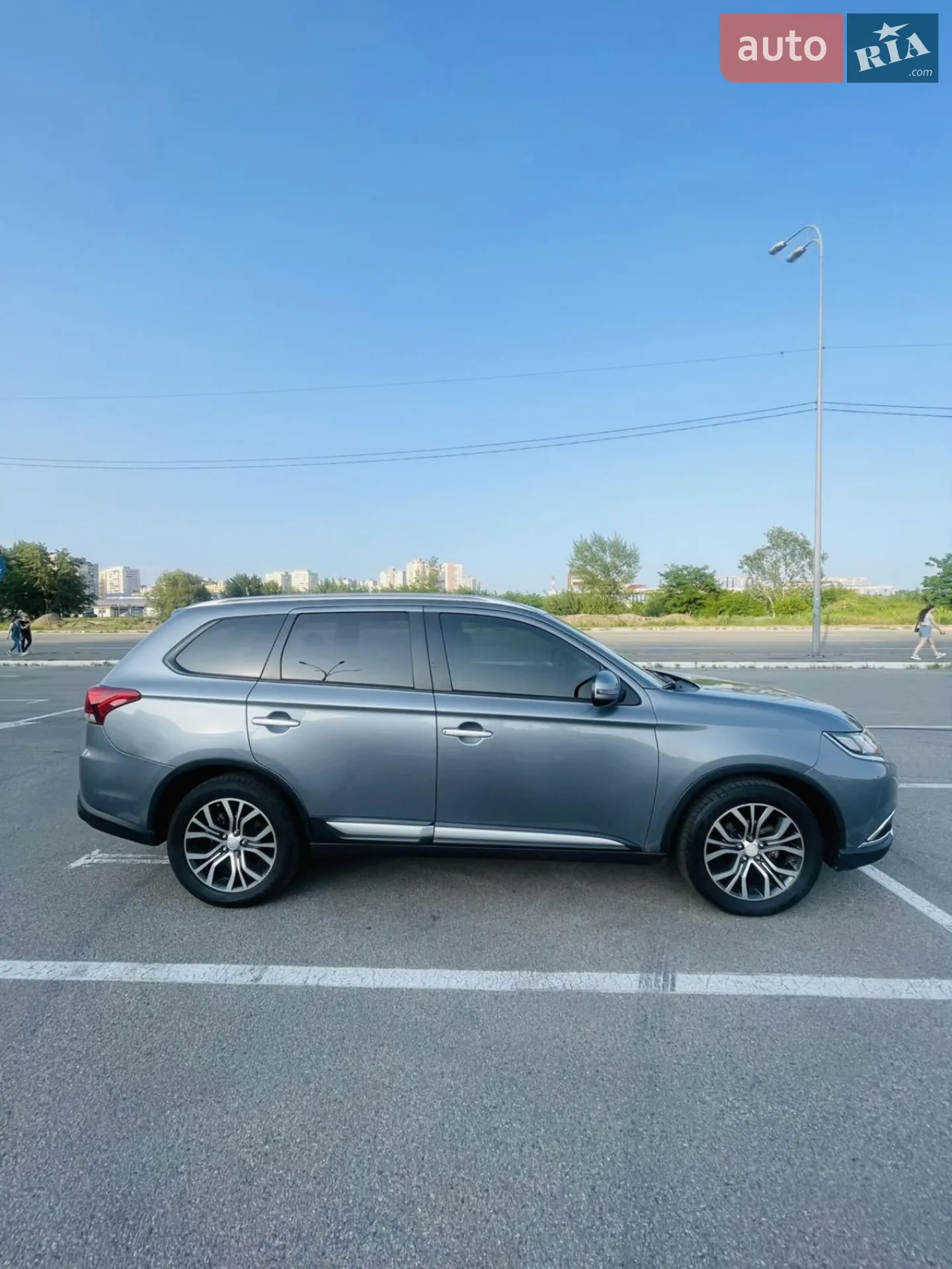 2016 Mitsubishi Outlander - мініатюра 30
