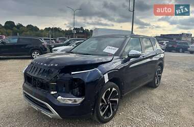 Внедорожник / Кроссовер Mitsubishi Outlander 2022 в Львове