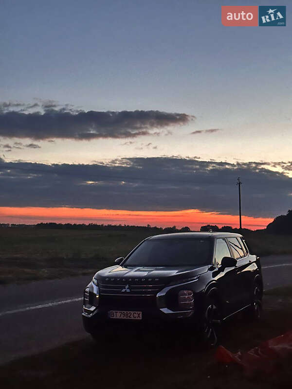 Позашляховик / Кросовер Mitsubishi Outlander 2022 в Одесі фото 18 Позашляховик / Кросовер Mitsubishi Outlander 2022 в Одесі