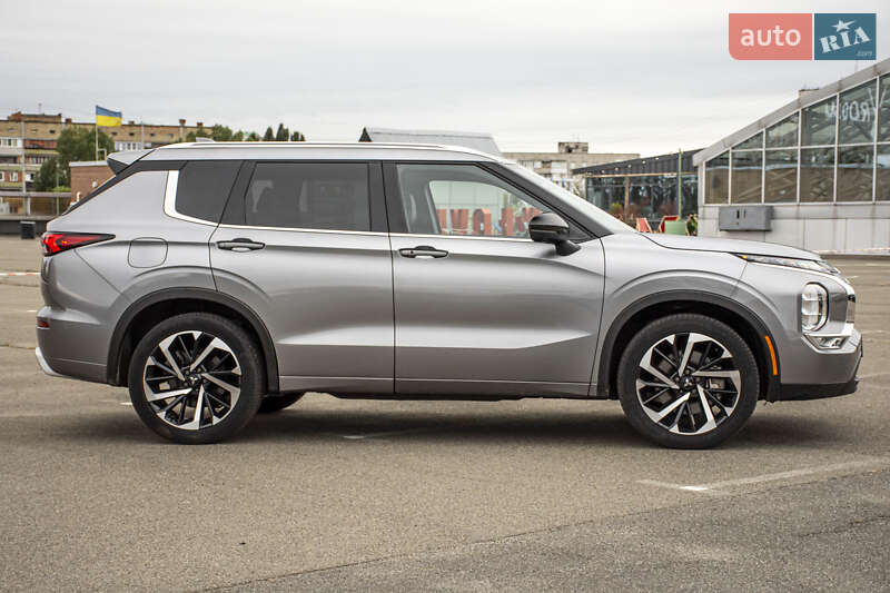 Позашляховик / Кросовер Mitsubishi Outlander 2021 в Києві фото 5 Позашляховик / Кросовер Mitsubishi Outlander 2021 в Києві