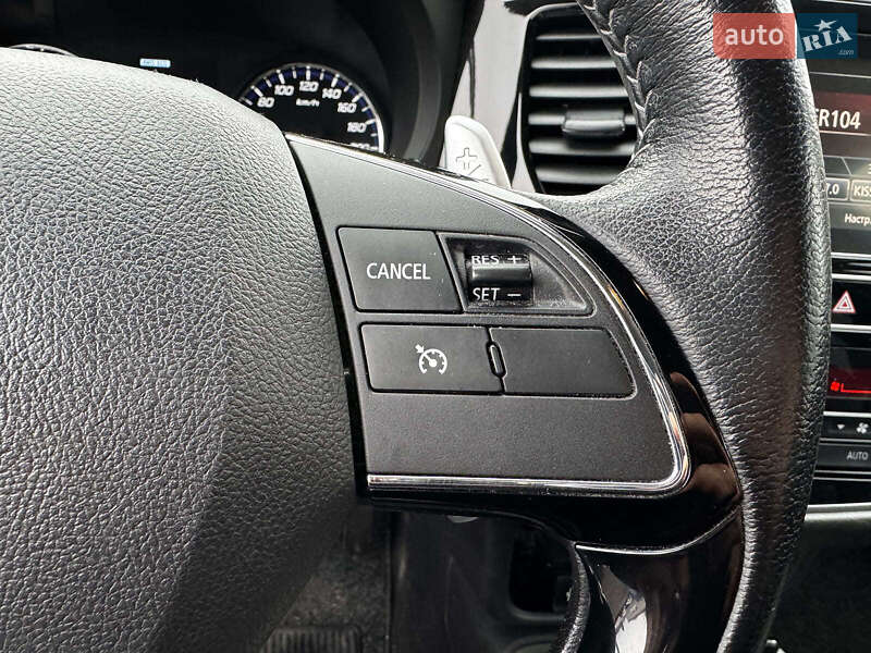 Внедорожник / Кроссовер Mitsubishi Outlander 2019 в Киеве